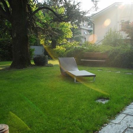 La Villa Del Cedro Monza Buitenkant foto